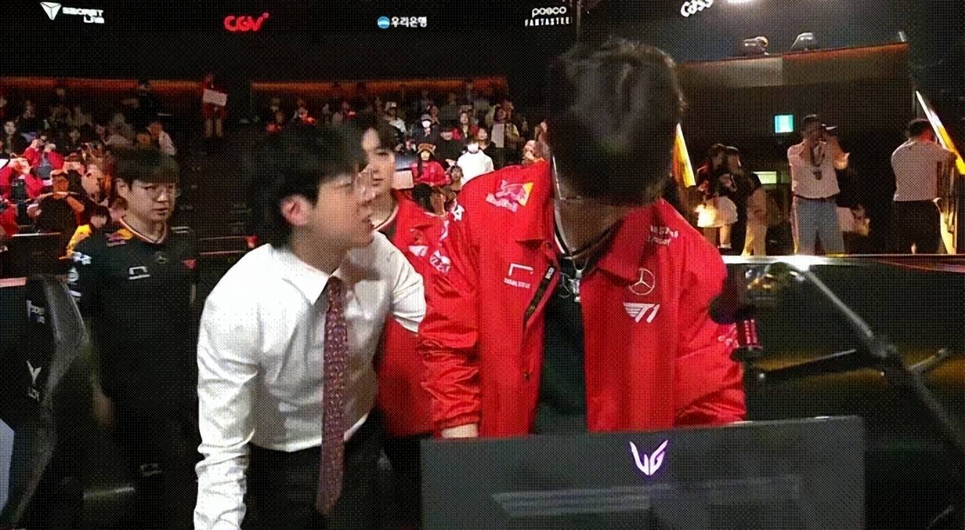 Kaiyun-Faker重返赛场，败北首场状态出色，加拿大队观众沸腾！观众掌声雷动的简单介绍