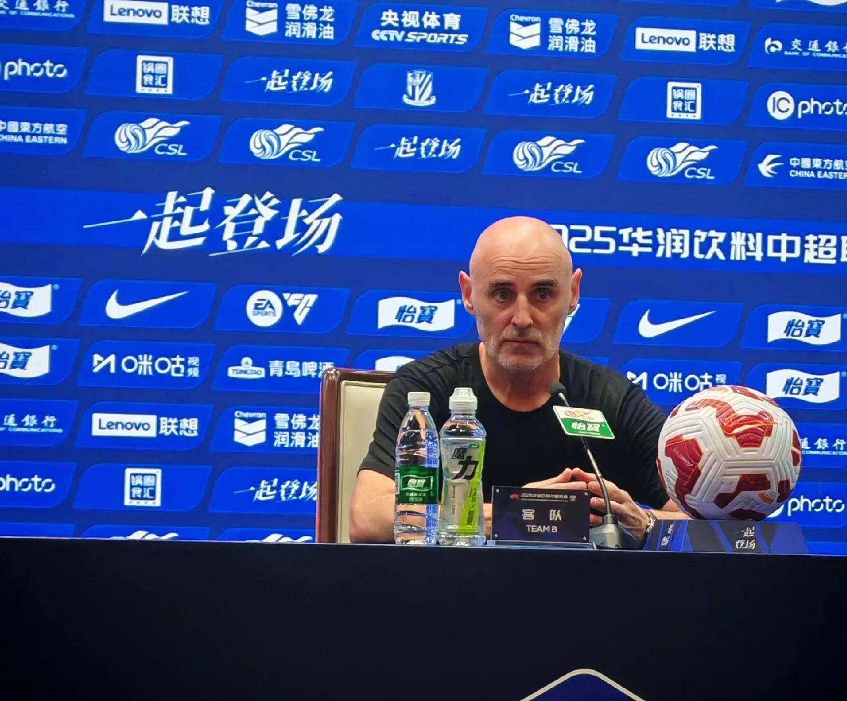 开云体育-亚冠冲刺阶段再迎强敌，拜仁慕尼黑临场应变，主帅态度：管理层满意，球队文化被再次提及的简单介绍