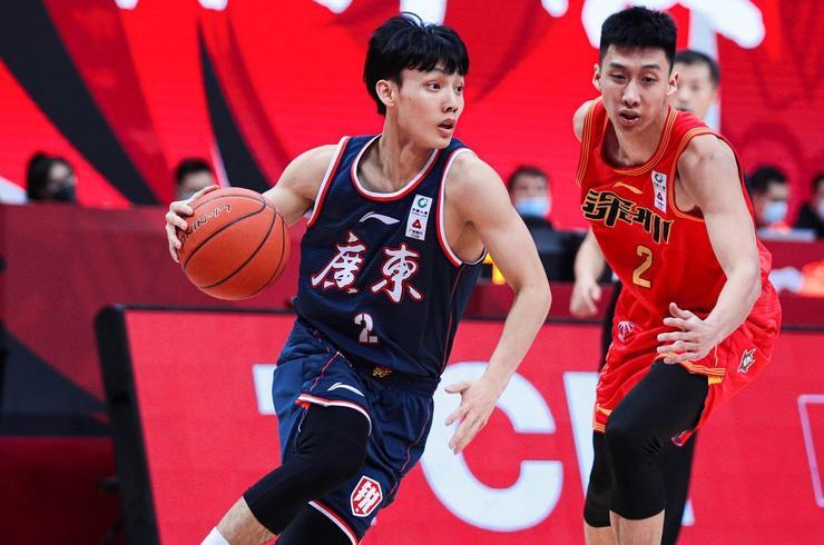  中国男篮今晚与西甲球队热身 