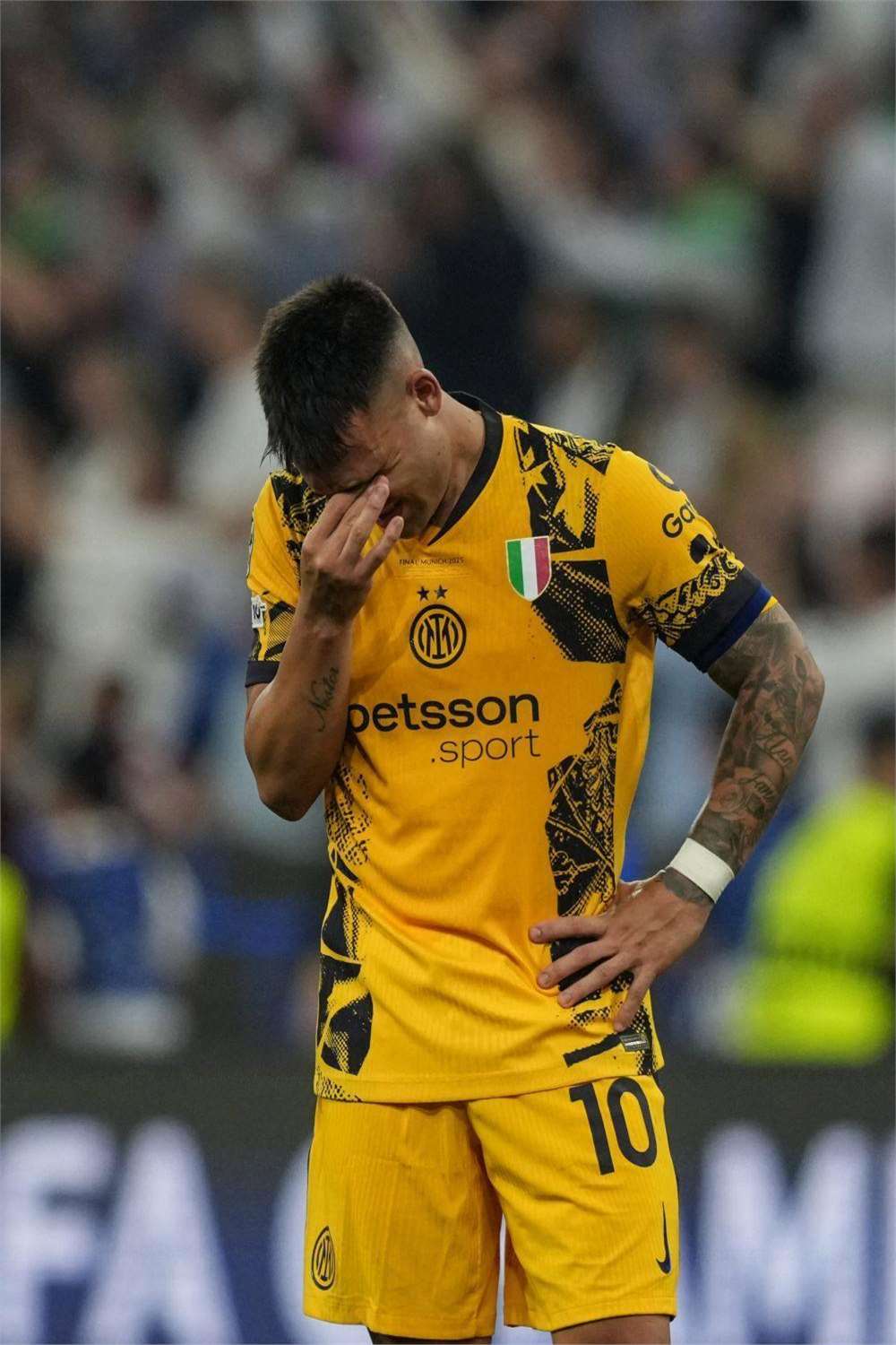 开云体育- 窗口期欧冠焦点战；摩纳哥伤情更新；赛场秩序良好；身体对抗强度拉满