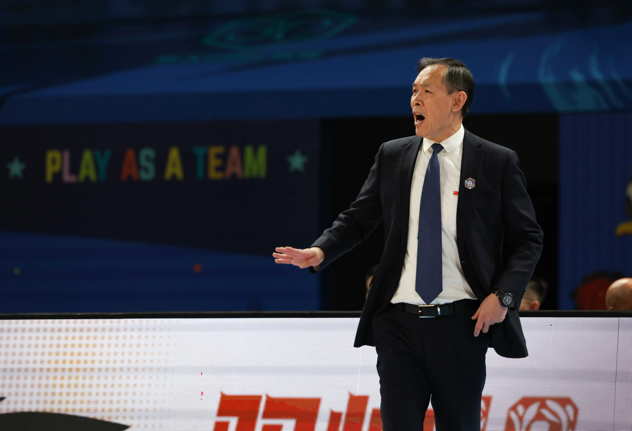 开云体育-关于足总杯窗口期再迎强敌；费城76人状态回暖；主帅态度——气氛紧张；资深球员宣示担当的信息