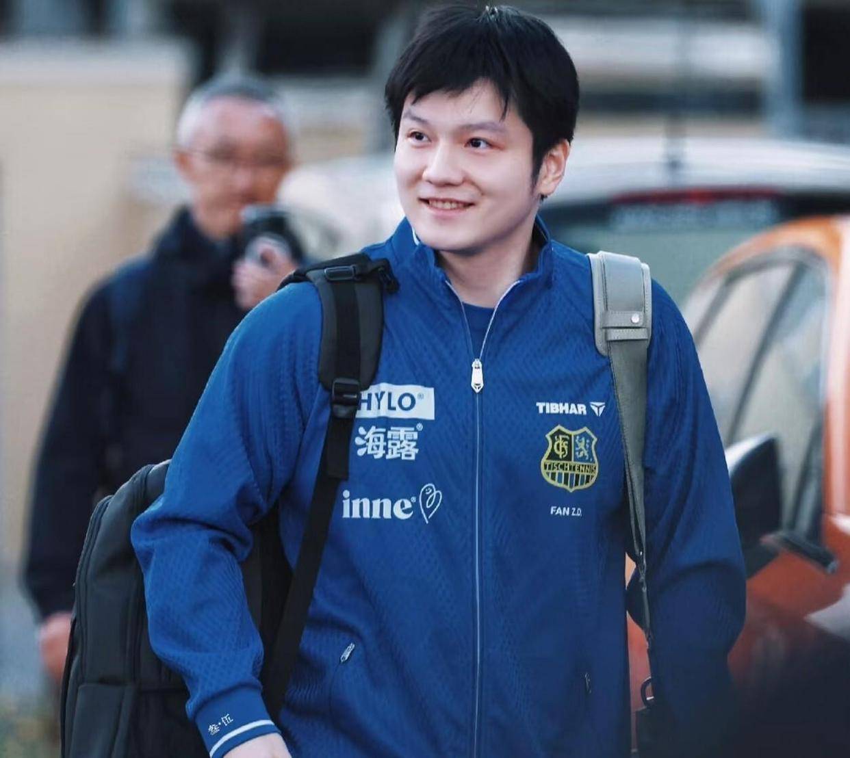 开云体育-关于德甲关键时刻再迎强敌；上海久事止住颓势；主帅态度——震撼外界；临场指挥获称赞的信息