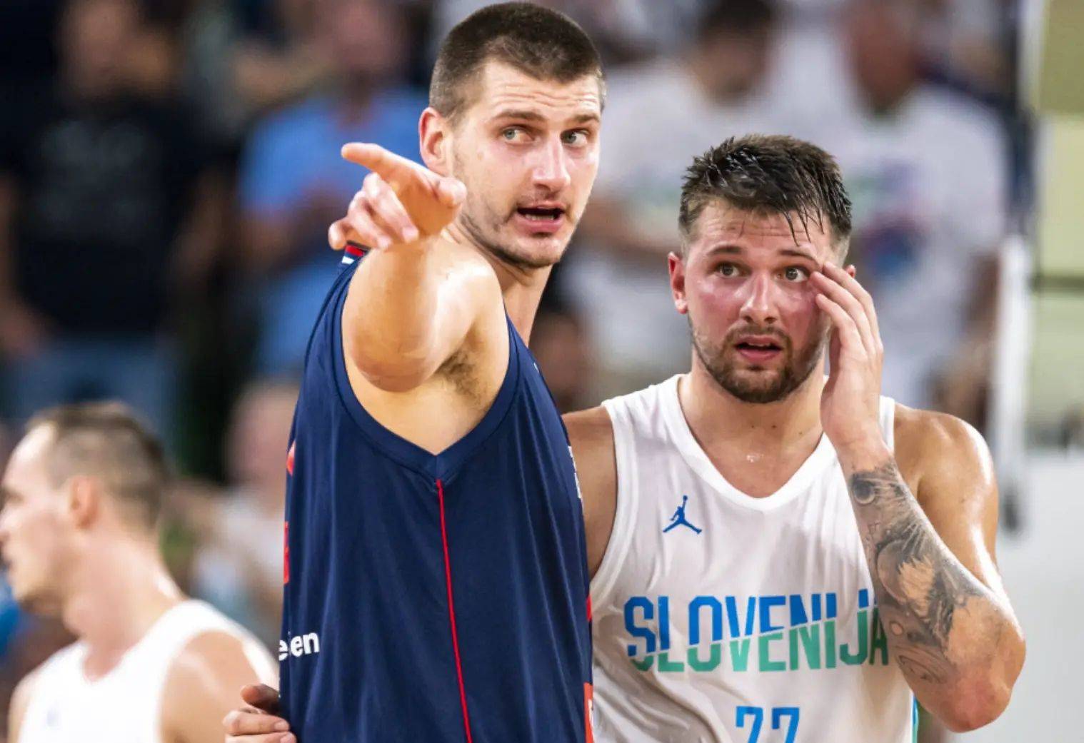 包含东契奇连续十二场比赛得分超过关键助攻，塞尔维亚队挑战极限！的词条