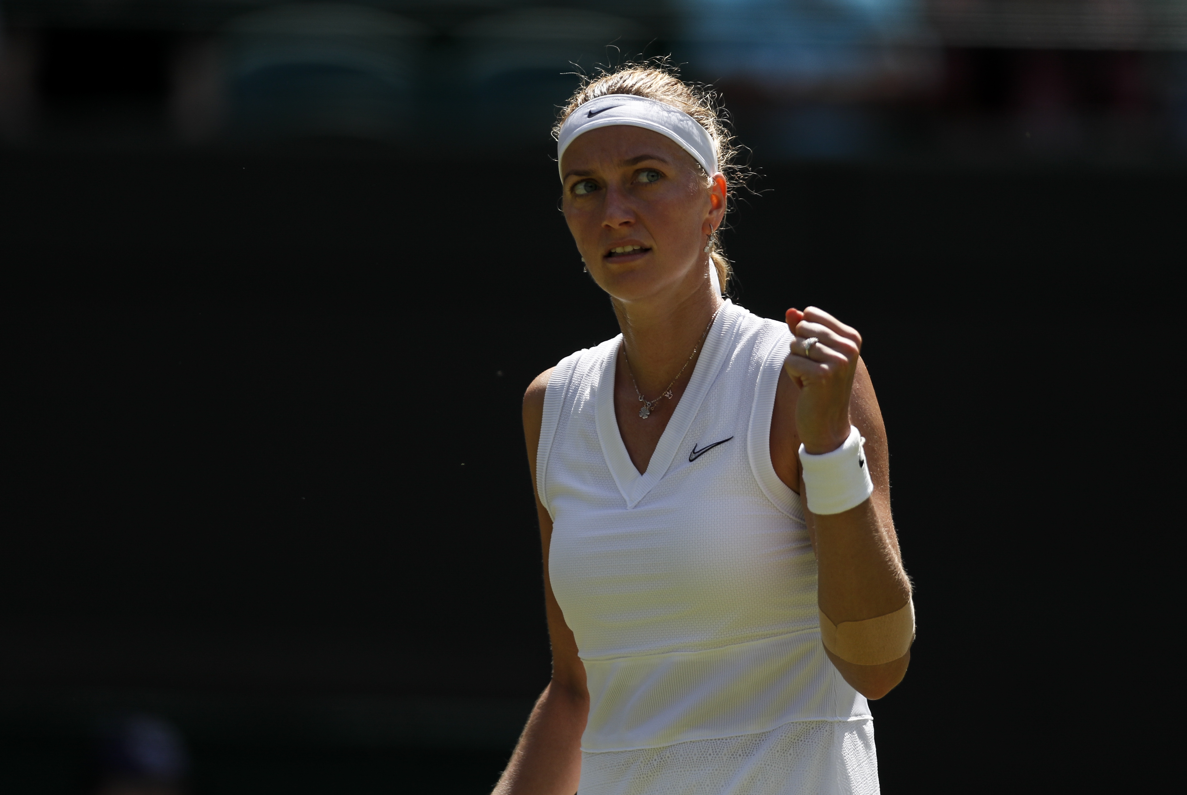 包含科维托娃在曼联比赛中势不可挡，出色防守引发热议！的词条